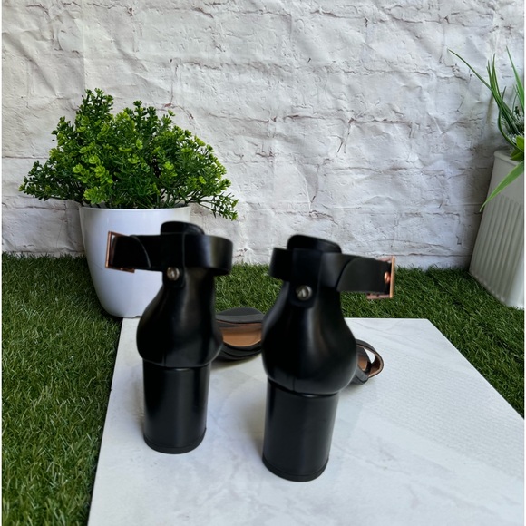 Aquatalia Sadey leather ankle strap sandals size 8 NWT - Picture 9 of 13